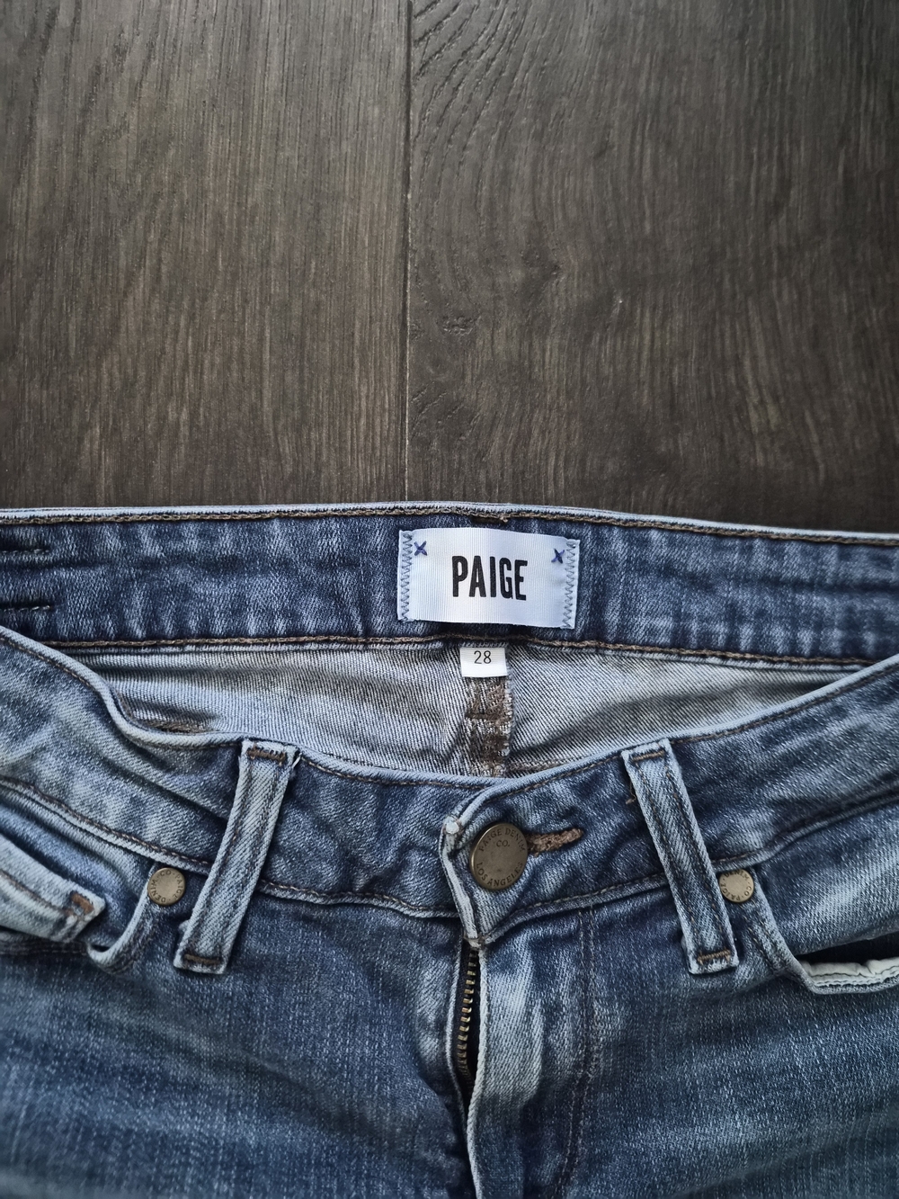 PAIGE Women's Blue Denim Crop Jeans - Classic Mid Wash